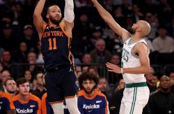 开云体育在线-尼克斯横扫勇士，波特打破历史纪录