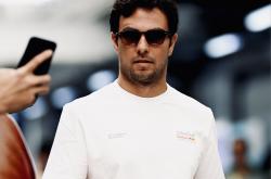 开云体育-索伯车队险胜梅赛德斯，佩雷兹惊艳四座