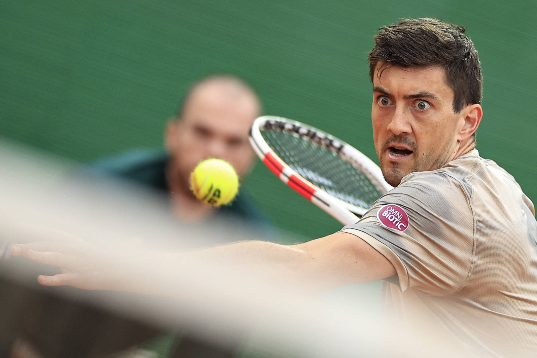 日本网球队横扫西班牙网球队，兹维列夫送出助攻