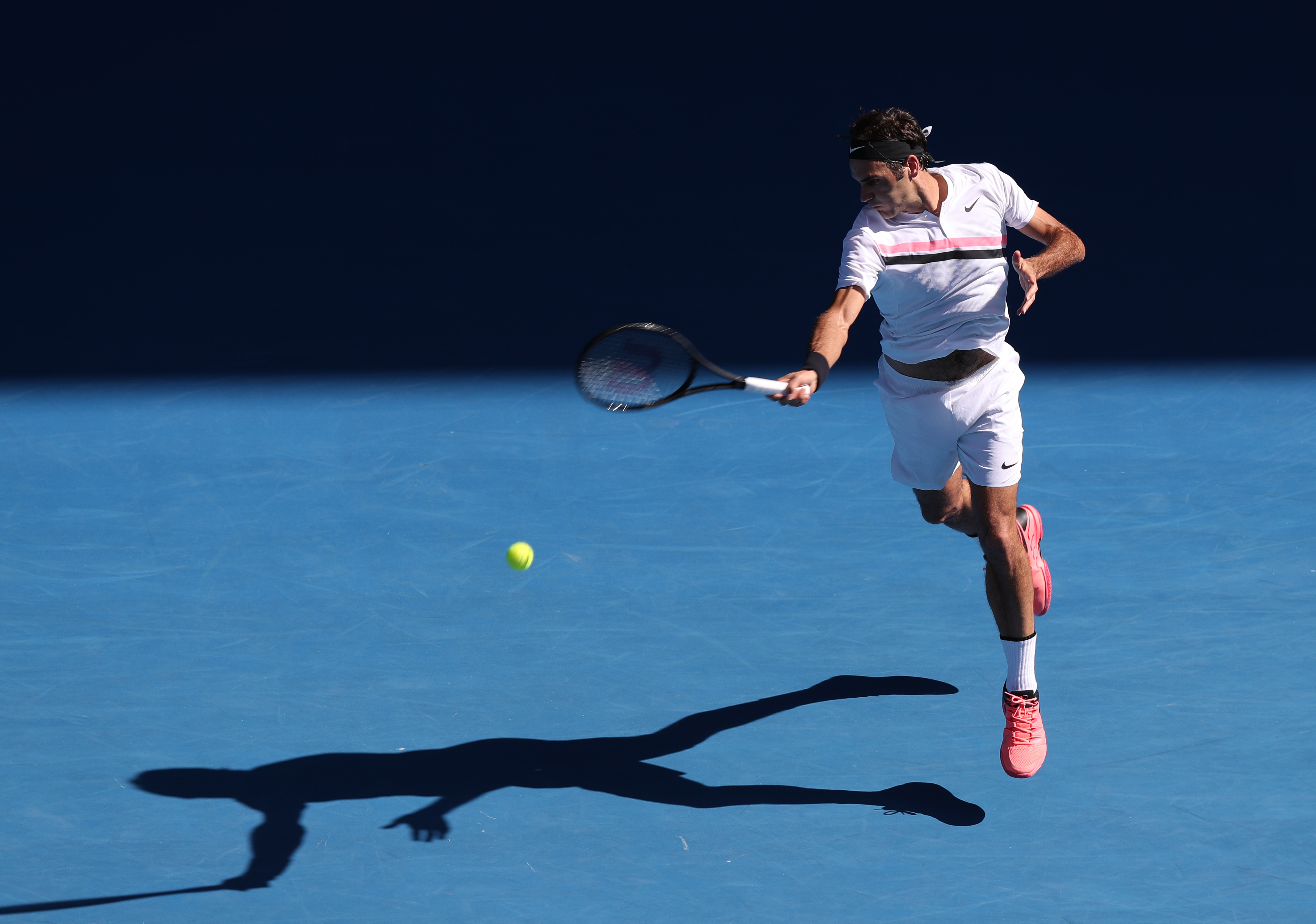 法国网球队逆转澳大利亚网球队，费德勒打破历史纪录的简单介绍