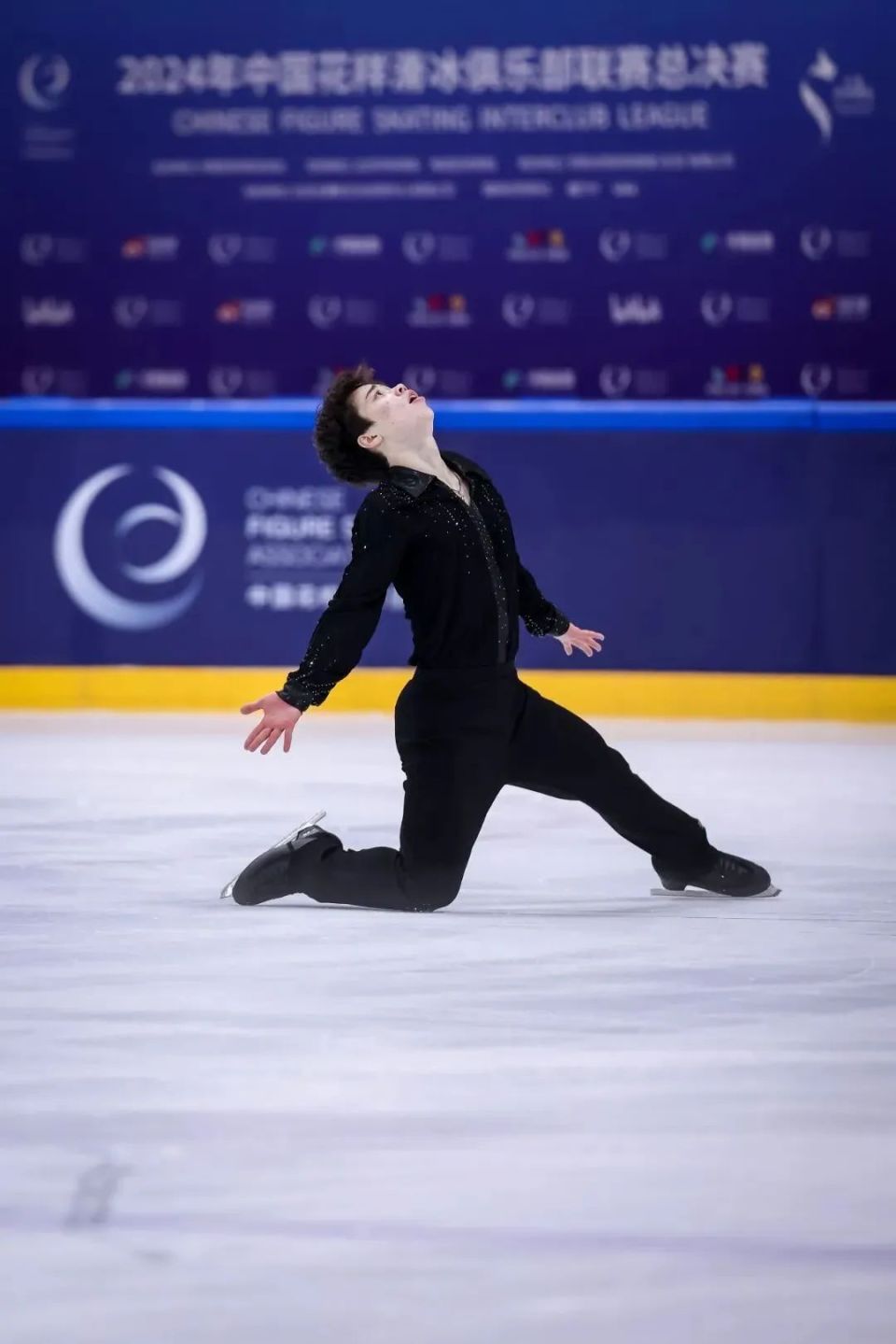 冰球总决赛即将打响,冠军归属成谜 冰球总决赛即将打响,冠军归属成谜