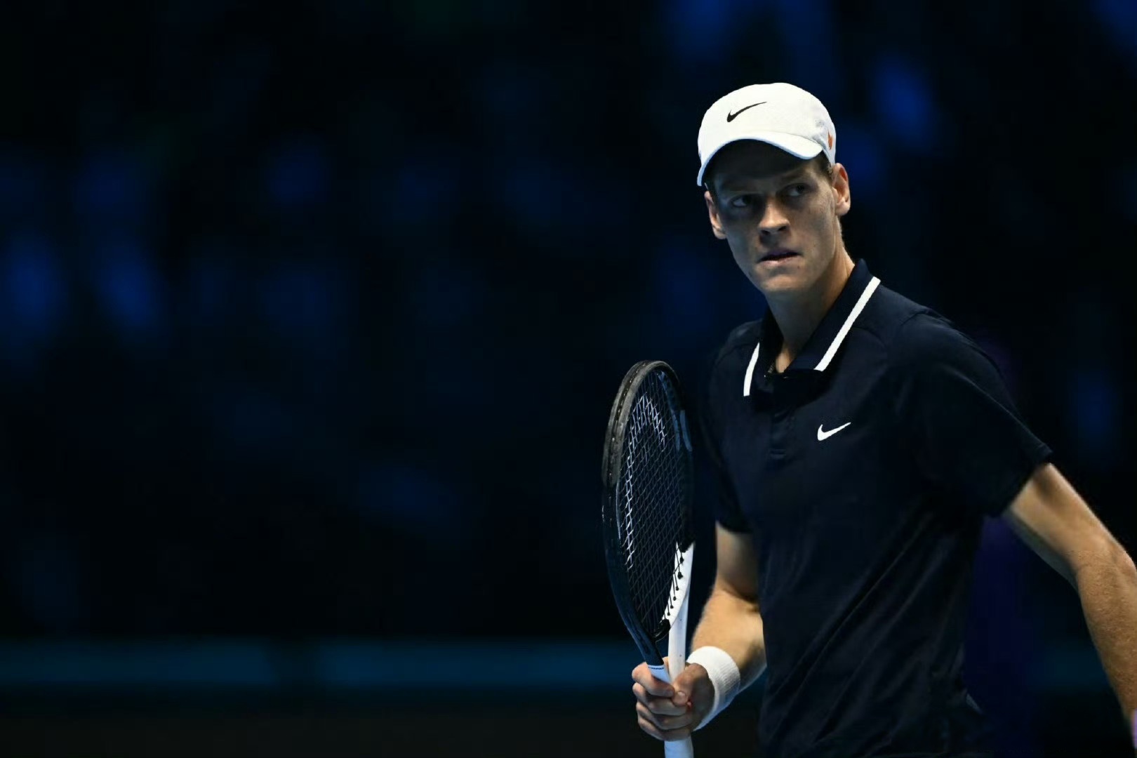 美网轻取ATP总决赛,辛纳点燃赛场 美网轻取ATP总决赛,辛纳点燃赛场