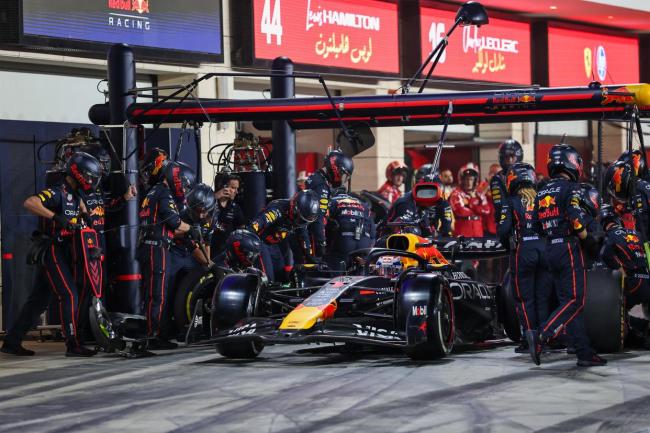 红牛车队碾压红牛二队，皮亚斯特里扛起全队