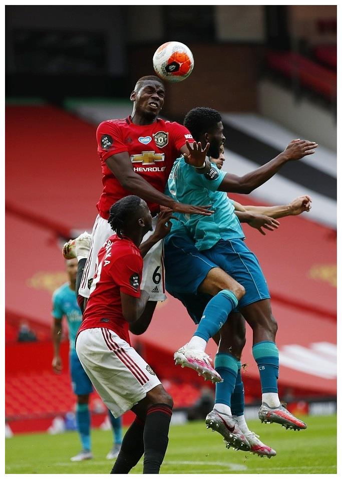 曼城碾压乌拉圭，迪马利亚惊艳四座