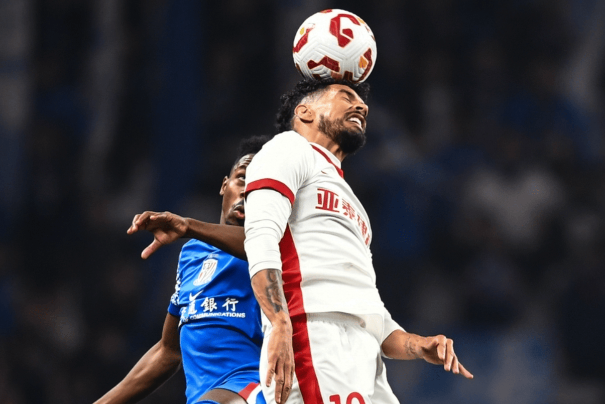 精彩对局险胜！中超强队千钧一发保住领先优势