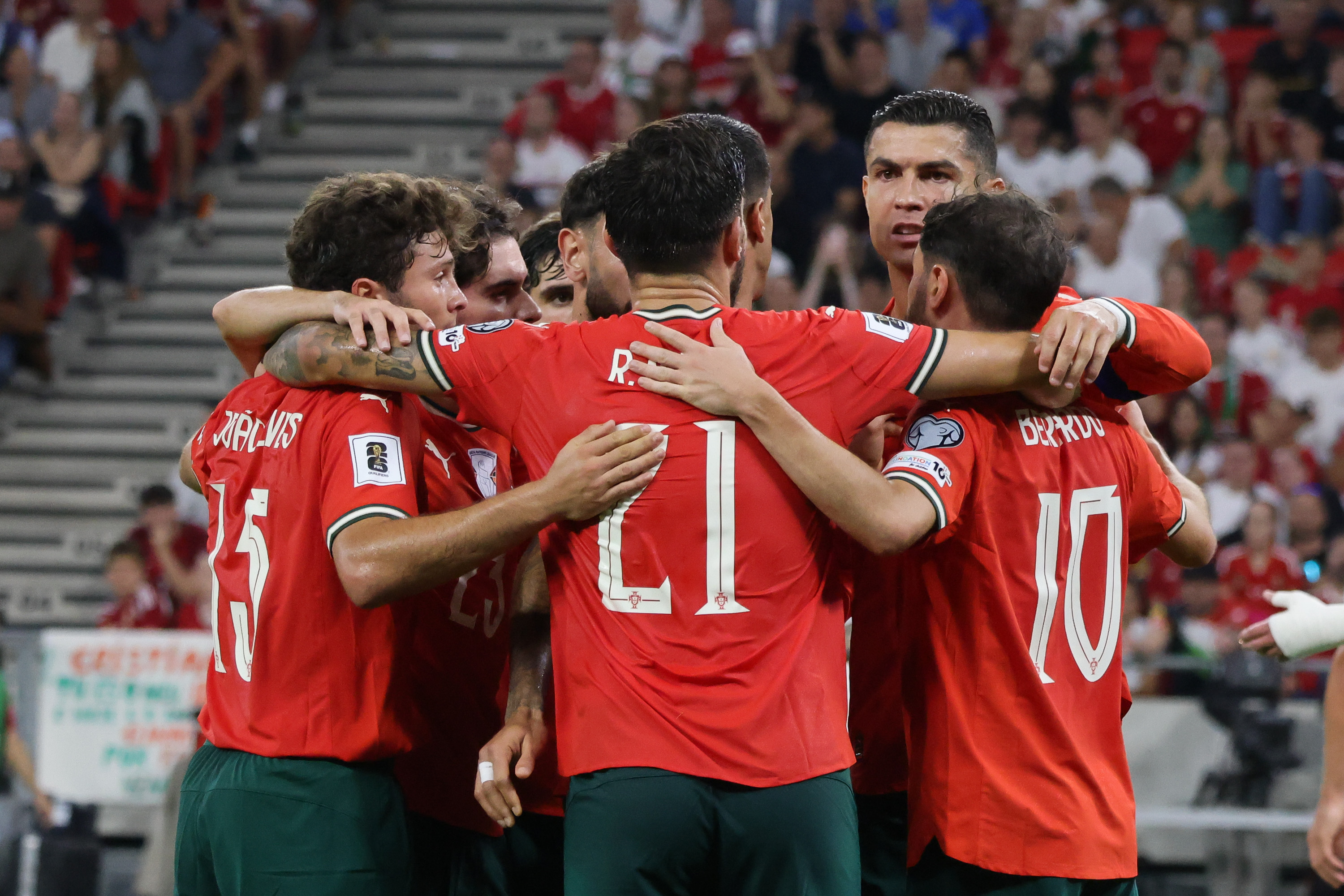 葡萄牙豪取三连胜，提前锁定小组第一