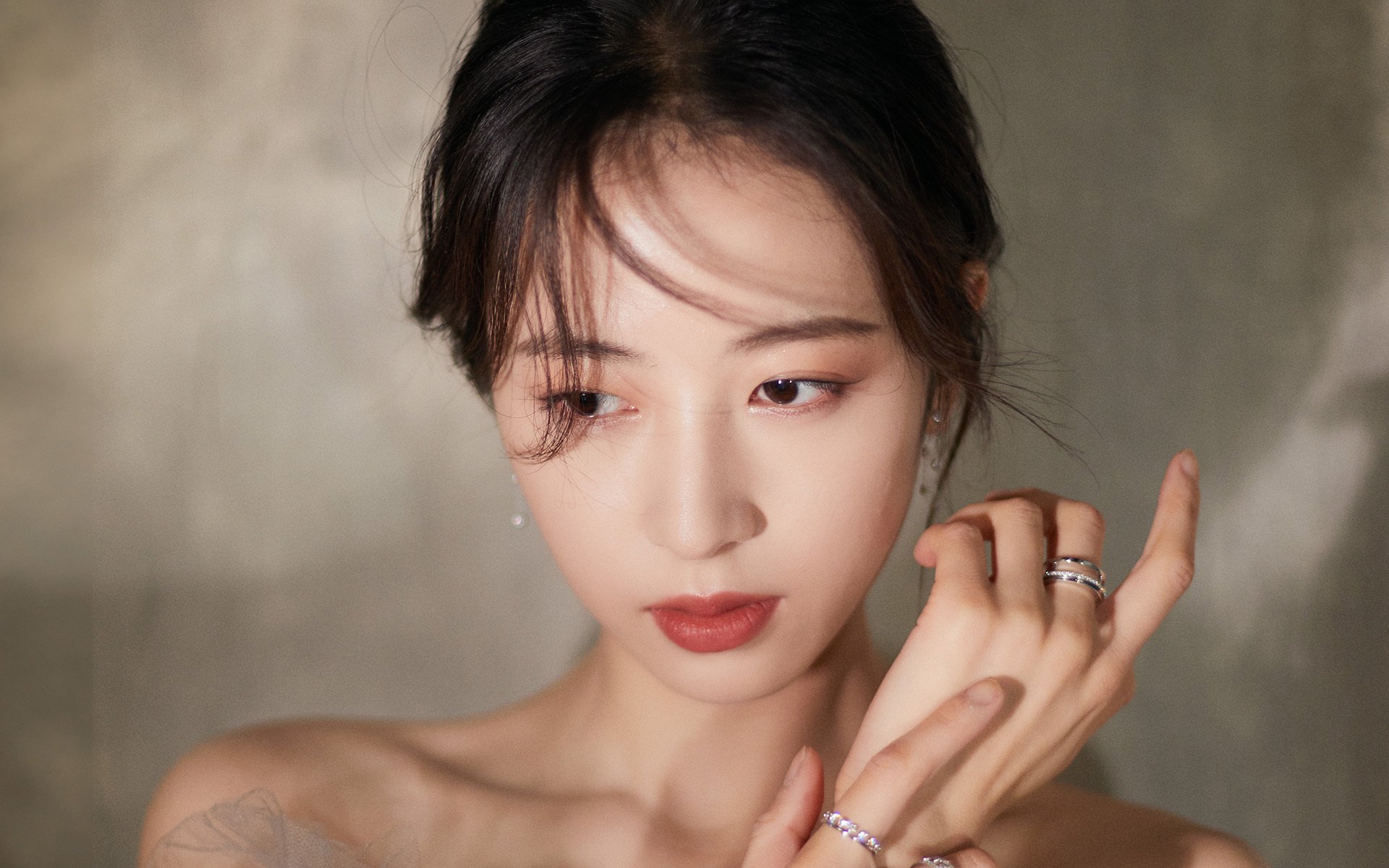 尼罗河吞噬高卢鸡，苏亚雷斯天神下凡之夜